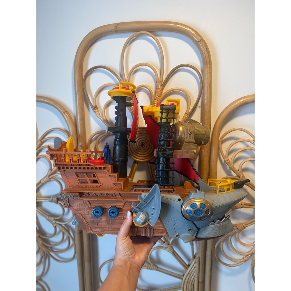 Fisher-Price Imaginext Shark Bite Pirate Ship Toy Playset‎ Brown Grey Red
